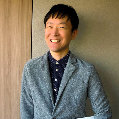 Code Crane事業主 鶴浜弘嗣の顔写真